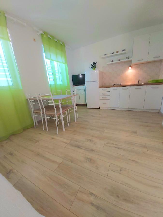 La Meri Apartment Čunski Екстериор снимка