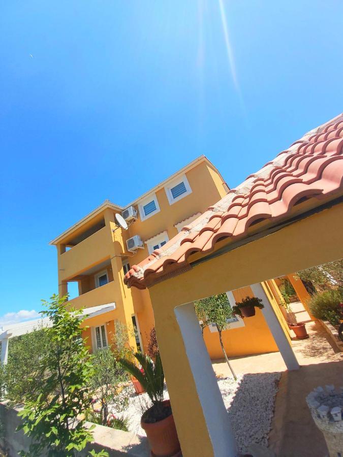 La Meri Apartment Čunski Екстериор снимка